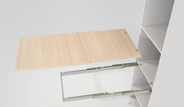 Lemari pakaian dengan meja lipat yang dapat digunakan sebagai area kerja sementara